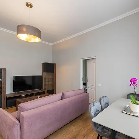 Apartment Elegant Center With Free Parking By Polo